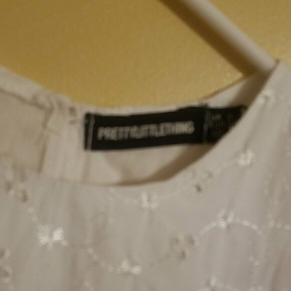 Eyelet dress  - Picture 2 of 4